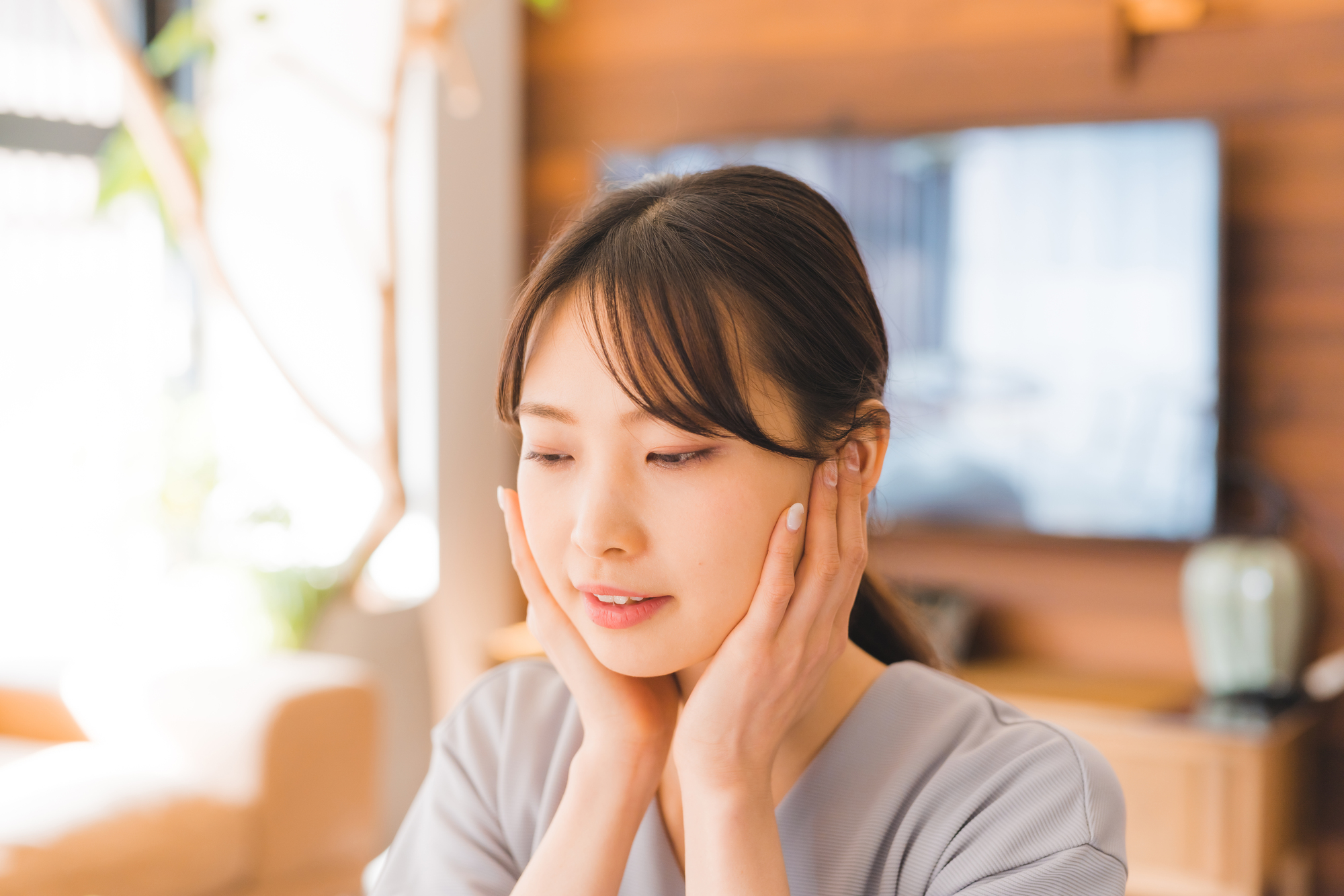 顔が痩せない原因と対策|医師が教える効果的な解決法